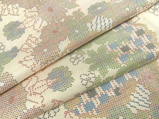 平和屋着物○本場大島紬 白大島 草花文 正絹 逸品 AABD0967ph