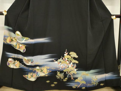 平和屋着物●豪華黒留袖　駒刺繍　鴛鴦松文　暈し染め　金彩　正絹　逸品　AABD1118ck