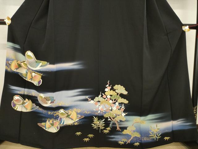 平和屋着物●豪華黒留袖　駒刺繍　鴛鴦松文　暈し染め　金彩　正絹　逸品　AABD1118ck