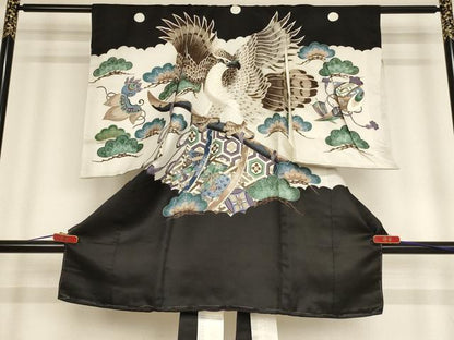 平和屋着物[]お宮参り　男の子　祝着　産着　初着　のしめ　鷹　宝尽くし松文　金彩　逸品　AABD1804ja