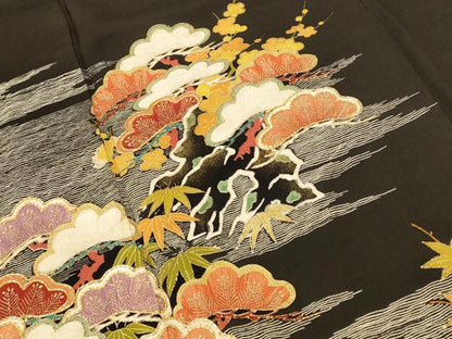平和屋着物■豪華黒留袖　駒刺繍　松竹梅　金彩　正絹　逸品　AABD2084st