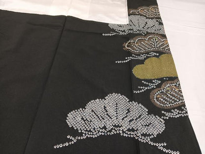平和屋着物●豪華振袖 駒刺繍 絞り 群れ鶴丸文 黒地 金彩 正絹 逸品 AABD4407ph