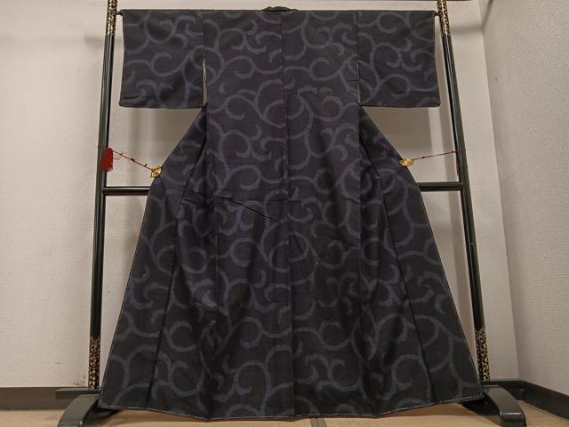 平和屋着物●結城紬　80亀甲　唐草文　正絹　逸品　未使用　AABD4467ph