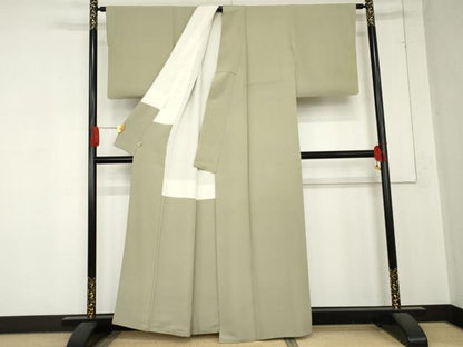 平和屋着物●上質な色無地　山葵色　正絹　逸品　AABD4965cs