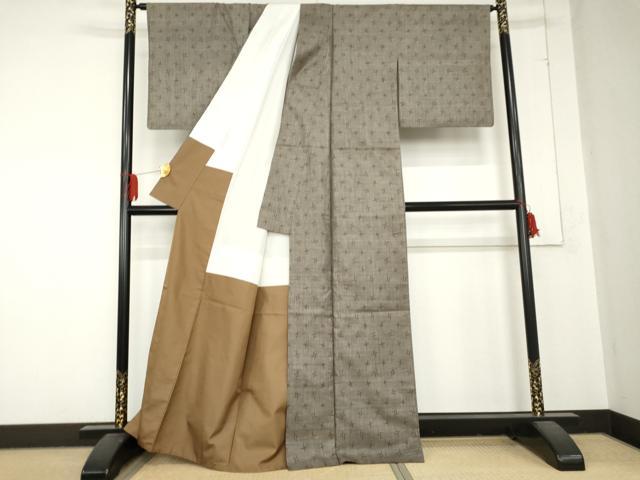 平和屋着物●本場大島紬　泥染め　カタス9マルキ　幾何学柄　正絹　逸品　AABD4969cs