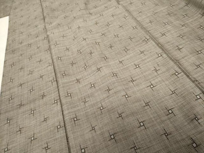 平和屋着物●本場大島紬　泥染め　カタス9マルキ　幾何学柄　正絹　逸品　AABD4969cs