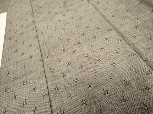 平和屋着物●本場大島紬　泥染め　カタス9マルキ　幾何学柄　正絹　逸品　AABD4969cs