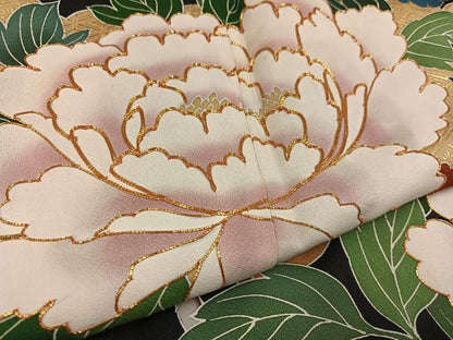 平和屋着物●豪華振袖 駒刺繍 牡丹 黒地 金彩 正絹 逸品 AABD6019ph