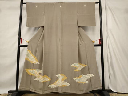 平和屋着物■色無地 雲取り風景花文 金彩 洗える着物 AABD6157st