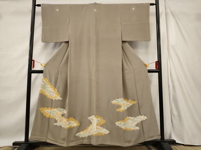 平和屋着物■色無地 雲取り風景花文 金彩 洗える着物 AABD6157st