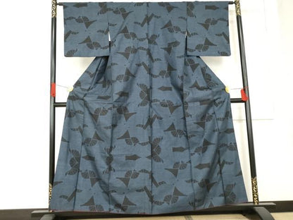 平和屋着物●本場大島紬　一元絣　舞扇文　黒地　正絹　逸品　AABD6310cs