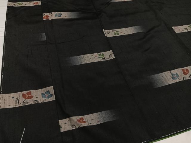 平和屋着物●上質な紬　草花文　黒地　正絹　逸品　未使用　AABD6505ph