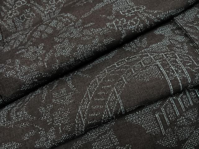 平和屋着物○本場結城紬 重要無形文化財 100亀甲 渡り橋草花籬