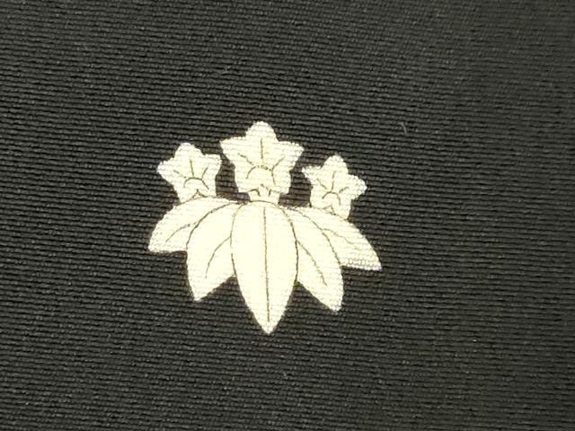 平和屋着物●豪華黒留袖　友禅　駒刺繍　松竹梅吉祥宝尽くし　金彩　正絹　逸品　AABD6693ck