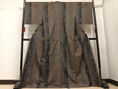 平和屋着物●本場大島紬　カタス7マルキ　草花間道　正絹　逸品　AABD7031ph