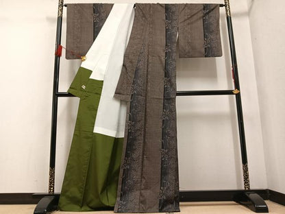 平和屋着物●本場大島紬　カタス7マルキ　草花間道　正絹　逸品　AABD7031ph
