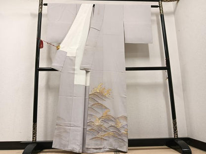 平和屋着物●創業460年・千總　色留袖　駒刺繍　竹屋町刺繍　立波文　金彩　正絹　逸品　AABH4562ck