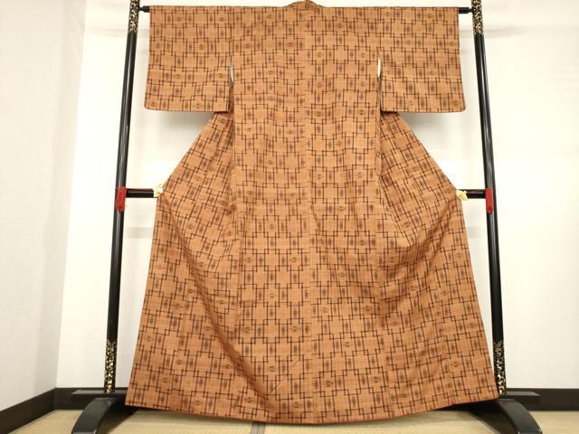 平和屋着物●国指定重要無形文化財　本場久米島紬　手織　琉球絣文様　正絹　逸品　AABD7369ck