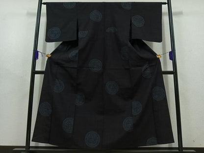 平和屋着物▽本場結城紬 重要無形文化財 単衣 100亀甲 花絵皿文 正絹 逸品 AABD7502jh