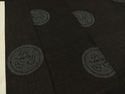 平和屋着物▽本場結城紬 重要無形文化財 単衣 100亀甲 花絵皿文 正絹 逸品 AABD7502jh