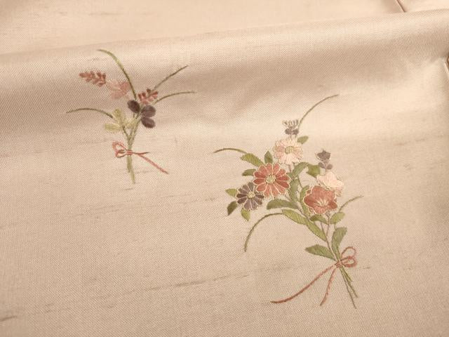 平和屋着物●訪問着　紬地　総刺繍　花束文　やまと誂製　正絹　逸品　AABD7634ck