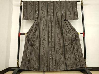 平和屋着物●本場大島紬 一元絣 亀甲間道 正絹 逸品 AABD7638ck
