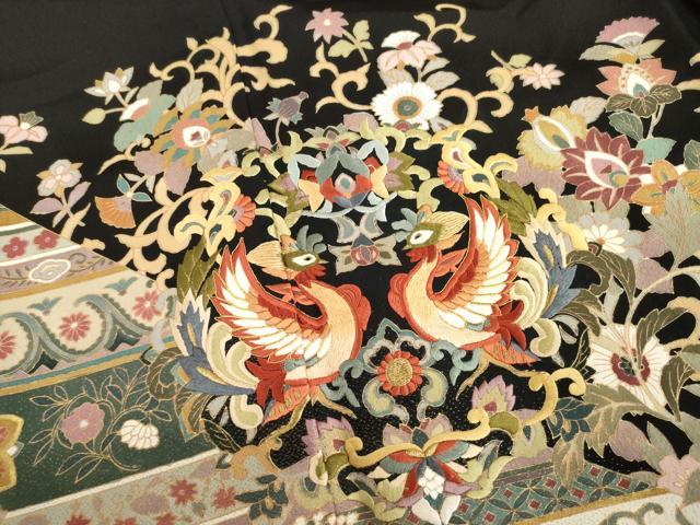 平和屋着物●豪華黒留袖　作家物　駒刺繍　向かい鳥更紗花文　金糸　正絹　逸品　AABE9241ck