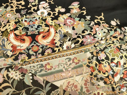 平和屋着物●豪華黒留袖　作家物　駒刺繍　向かい鳥更紗花文　金糸　正絹　逸品　AABE9241ck
