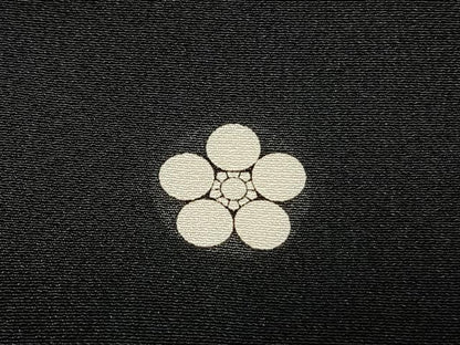 平和屋着物●豪華黒留袖　駒刺繍　熨斗花文　金彩　正絹　逸品　AABD8492fy