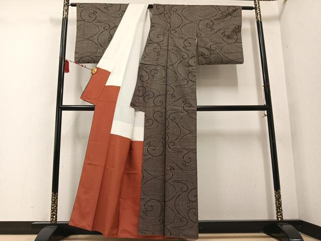 平和屋着物●本場大島紬　一元7マルキ　唐草文　正絹　逸品　AABD8867ph