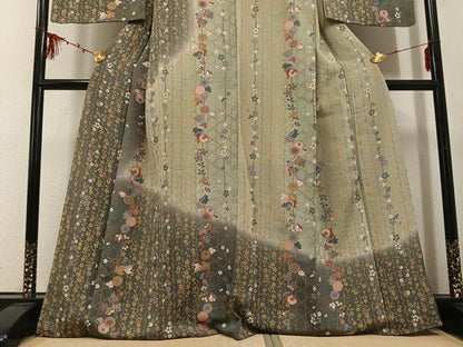 平和屋着物●訪問着 草花文 暈し染め 金彩 鬼しぼ縮緬 正絹 逸品 AABD8878ph