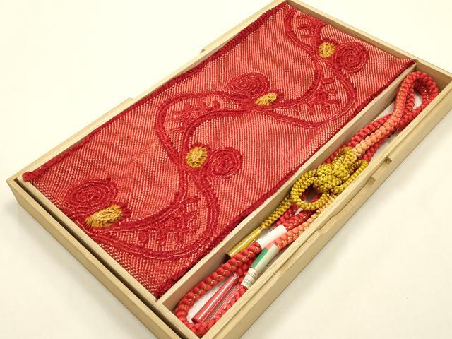平和屋本店●和装小物　帯締め・帯揚げセット　振袖用　総絞り　蔦唐草　暈し　金糸　正絹　逸品　未使用　AABD9762ay