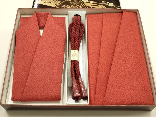 平和屋着物●和装小物　帯締め・帯揚げ・伊達衿セット　幾何学地紋　金糸　美保姿本舗　正絹　逸品　未使用　AABD9788ay