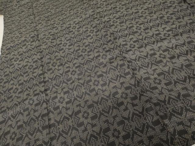 平和屋着物＊夏物　石川県指定無形文化財　能登上布　本麻手織上布　幾何学花文　麻麻逸品　AABE0047cs 平和屋着物＊夏物 石川県指定無形文化財 能登上布 本麻