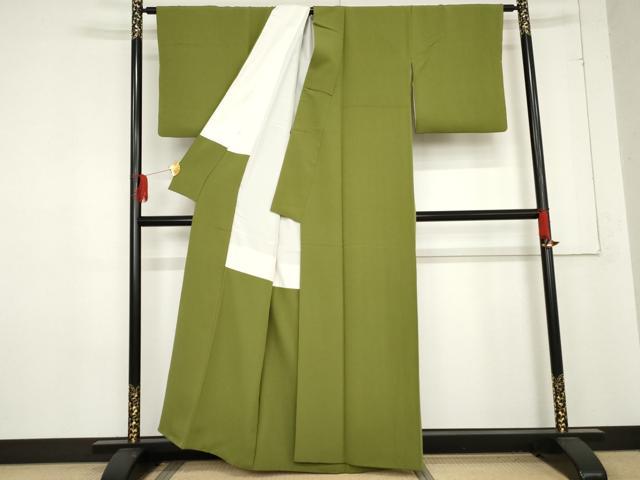 平和屋着物●上質な色無地 松葉色 正絹 逸品 AABE0104cs