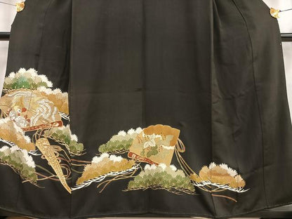 平和屋着物■豪華黒留袖　駒刺繍　檜扇鳳凰松文　金銀糸　金彩　正絹　逸品　AABE0407oa