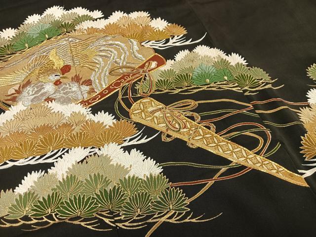 平和屋着物■豪華黒留袖　駒刺繍　檜扇鳳凰松文　金銀糸　金彩　正絹　逸品　AABE0407oa