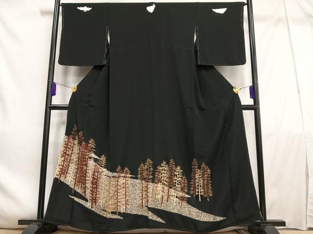 平和屋着物■豪華黒留袖　刺繍　樹林文　金糸　金彩　正絹　逸品　未使用　AABE0471oa