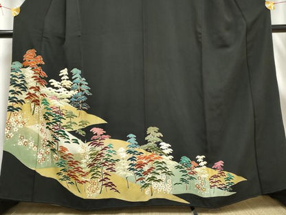 平和屋着物■豪華黒留袖 駒刺繍 枝松花文 金彩 正絹 逸品 AABE0828gw