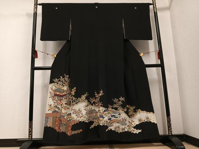 平和屋着物▼セミアンティーク　黒留袖　刺繍　松竹梅風景文　金彩　正絹　逸品　AABE1219ph
