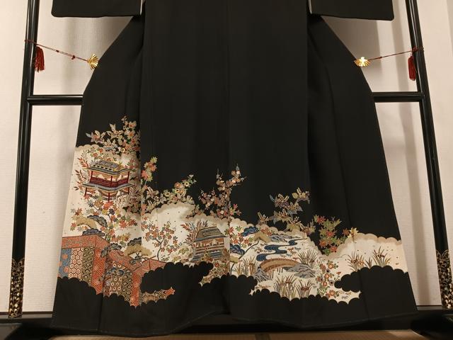 平和屋着物▼セミアンティーク　黒留袖　刺繍　松竹梅風景文　金彩　正絹　逸品　AABE1219ph