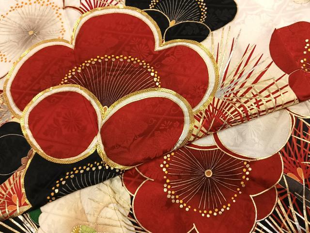平和屋着物●豪華振袖　駒刺繍　草花文　暈し染め　金糸　金銀彩　正絹　逸品　AABE1698fy
