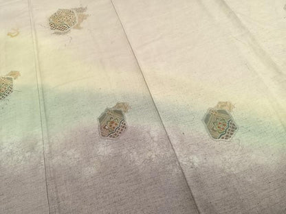 平和屋着物●訪問着　紬地　総刺繍　亀甲花文　暈し染め　正絹　逸品　AABE1708fy