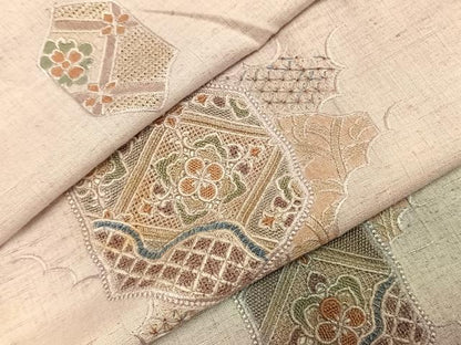 平和屋着物●訪問着　紬地　総刺繍　亀甲花文　暈し染め　正絹　逸品　AABE1708fy
