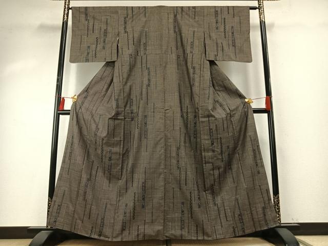 平和屋着物●本場大島紬　カタス7マルキ　幾何学文様　正絹　逸品　AABE1758fy