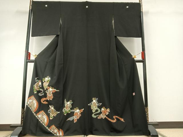 平和屋着物●近江英章　黒留袖　友禅　駒刺繍　人物文　金彩　正絹　逸品　AABE1870fy 平和屋着物○近江英章 黒留袖 友禅 駒刺繍 人物文 金彩 正絹