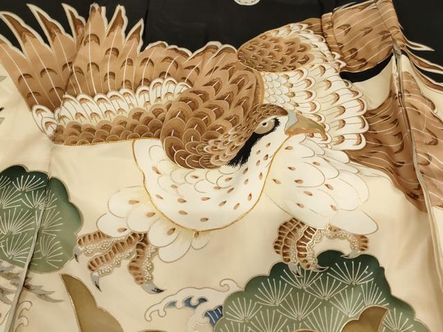 平和屋着物[]七五三　男の子　祝着・行灯袴セット　駒刺繍　鷹　武具　松　金彩　逸品　AABE2105ja