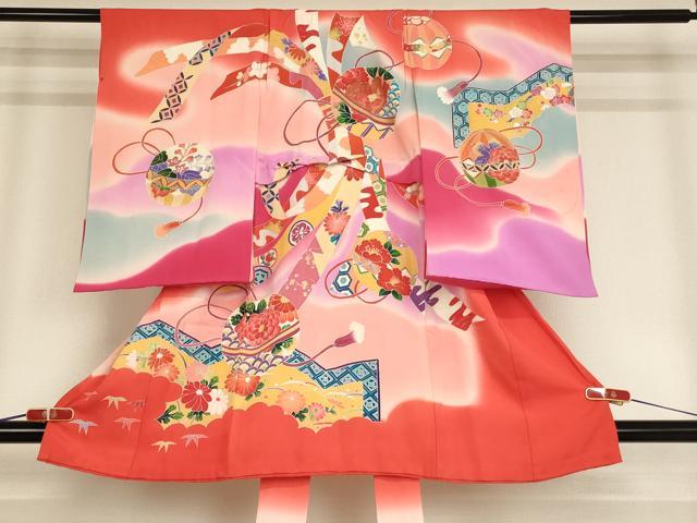 平和屋着物[]七五三　女の子　３歳　祝着　一つ身　友禅　束ね熨斗花手毬文　暈し染め　金彩　逸品　AABE2112ja