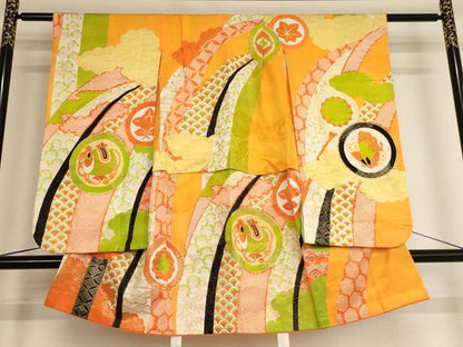 平和屋着物[]七五三　女の子　３歳　祝着　三つ身　駒刺繍　花蝶丸文　金彩　AABE2144ja