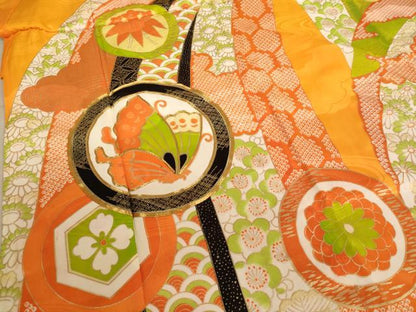 平和屋着物[]七五三　女の子　３歳　祝着　三つ身　駒刺繍　花蝶丸文　金彩　AABE2144ja